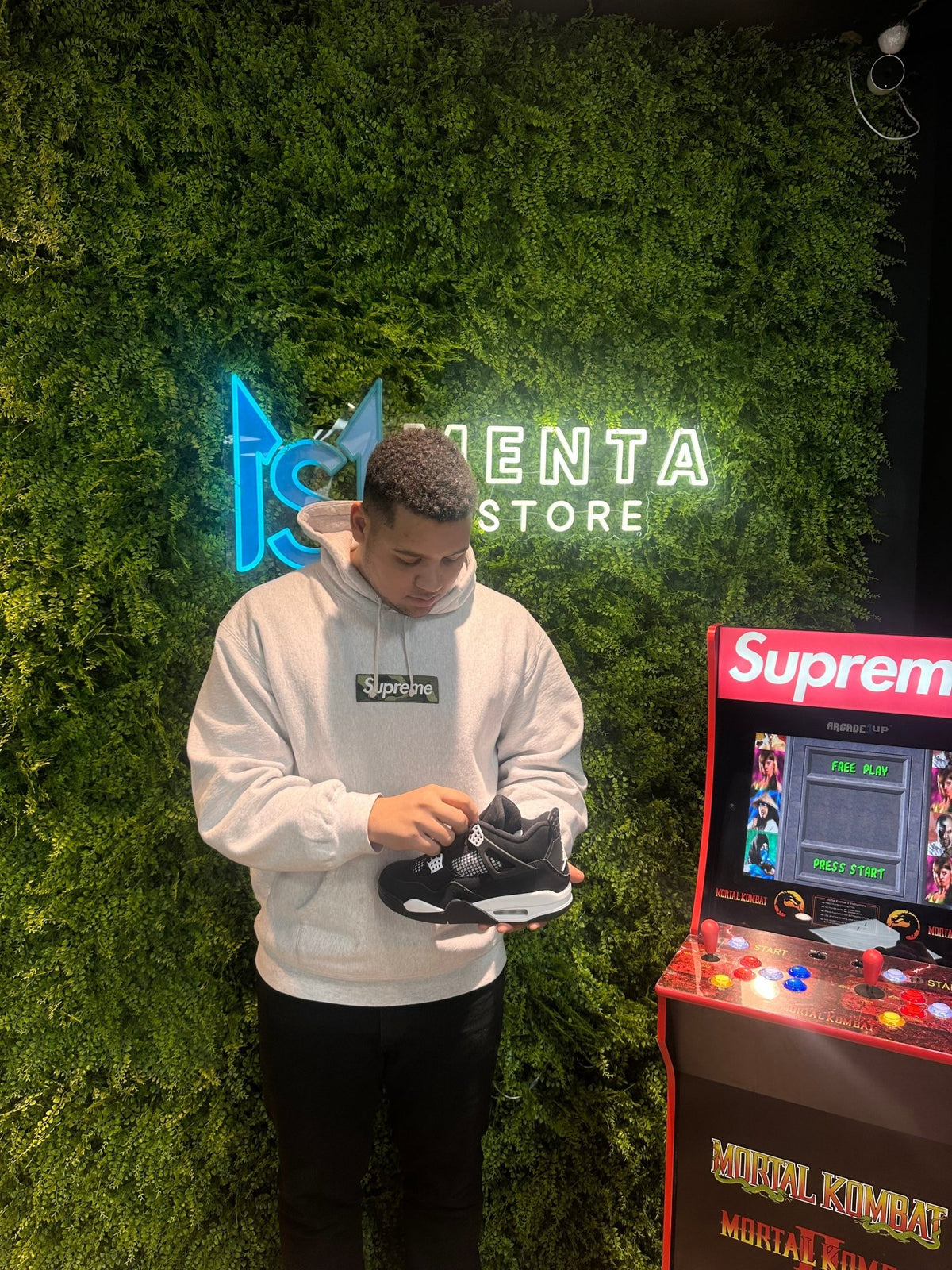 Sneaker store Tilburg: Mentastore at Heuvelstraat 92 (visit + online) - Mentastore