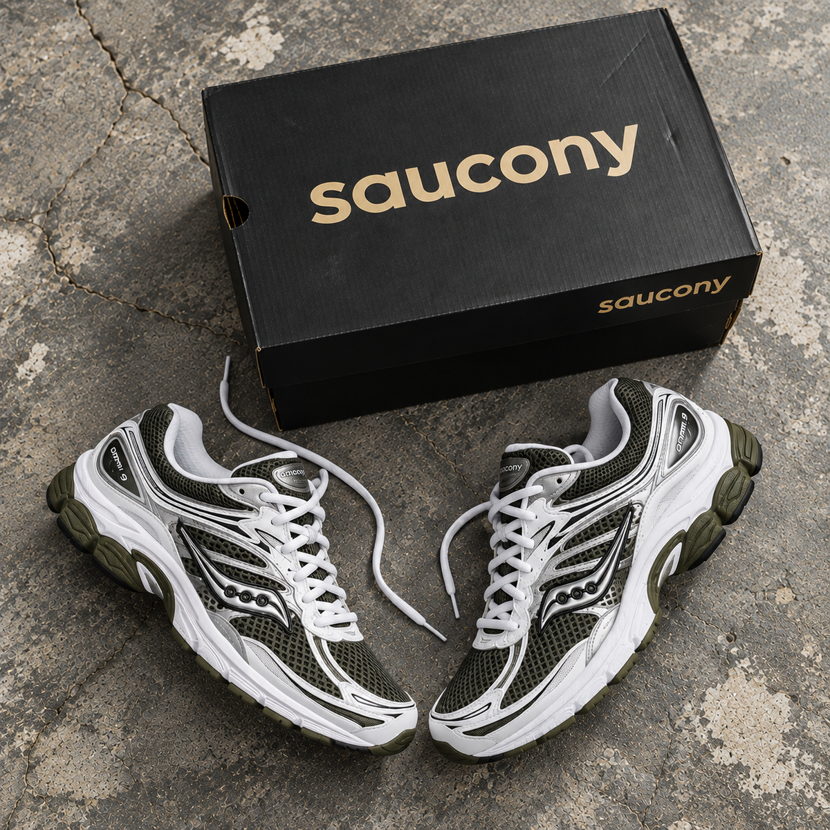 Saucony ProGrid Omni 9 Fatigue Olive