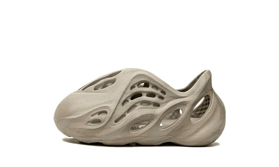 Yeezy Foam RNNR Stone Sage (Infants)