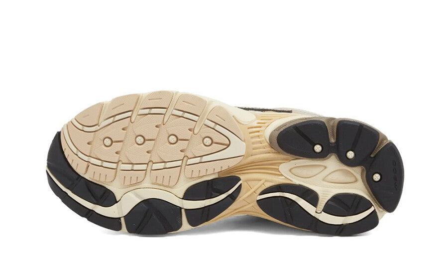 Saucony ProGrid Omni 9 Gold