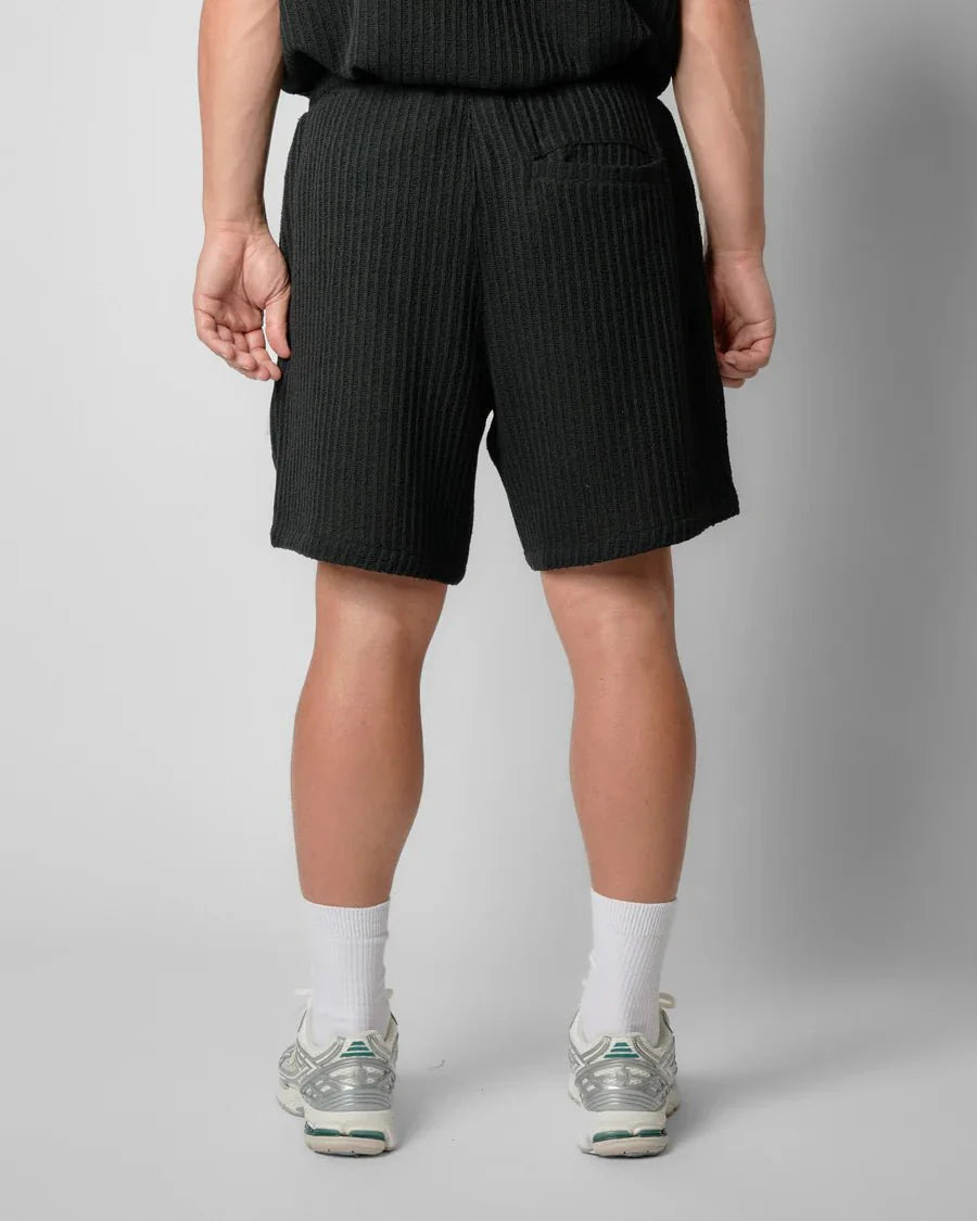 Chique Noir - KNITTED SHORTS - BLACK - Mentastore