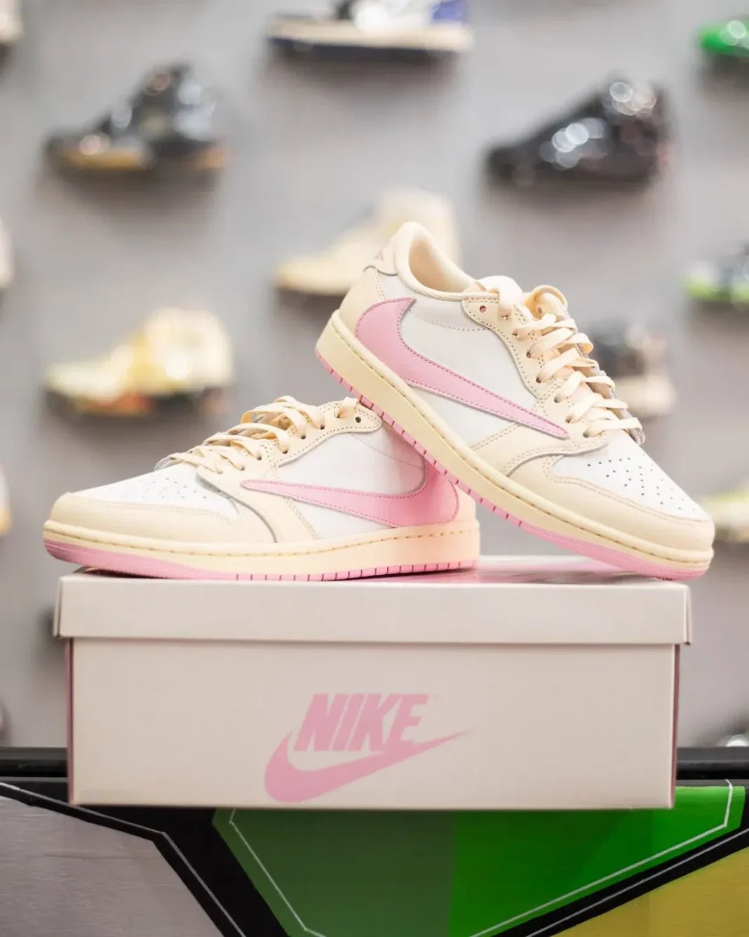 Nike Air Jordan 1 Retro Low OG SP Travis Scott Shy Pink - IQ7604-100 - Mentastore