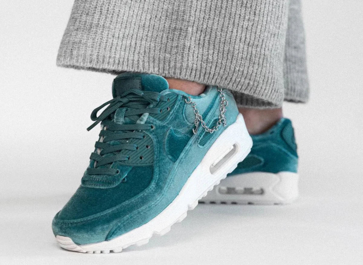 Nike Air Max 90 Lucky Charms Ash Green - DO2194-001 - Mentastore