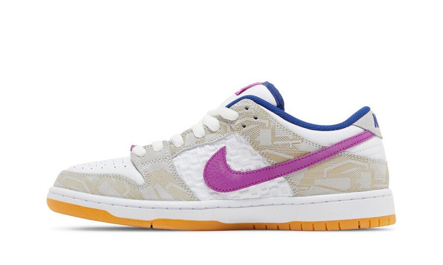 Nike SB Dunk Low 'Rayssa Leal' - FZ5251 - 001 - Mentastore