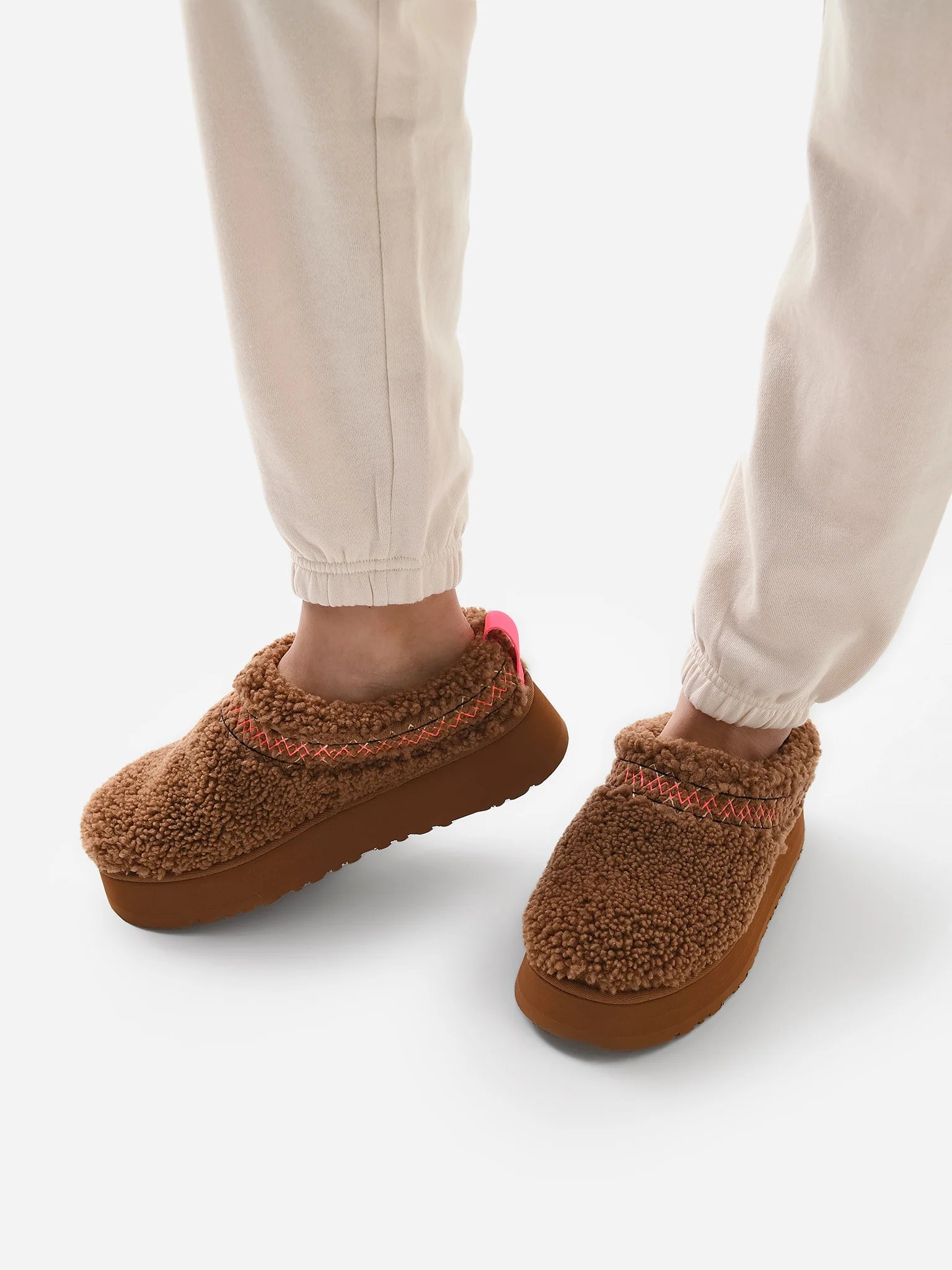 UGG Tazz Slipper Heritage Braid Hardwood - 1143976 - HWD - Mentastore