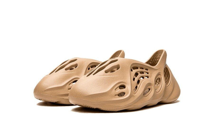 Yeezy Foam RNNR Mist (Kids) - GW1970 - Mentastore