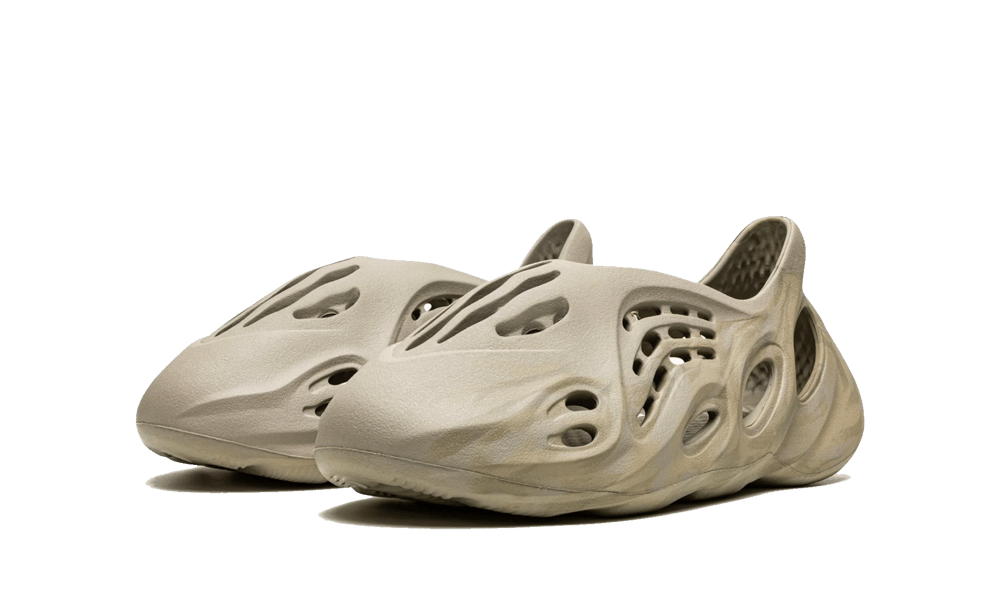 Yeezy Foam RNNR Stone Sage - GX4472 - Mentastore