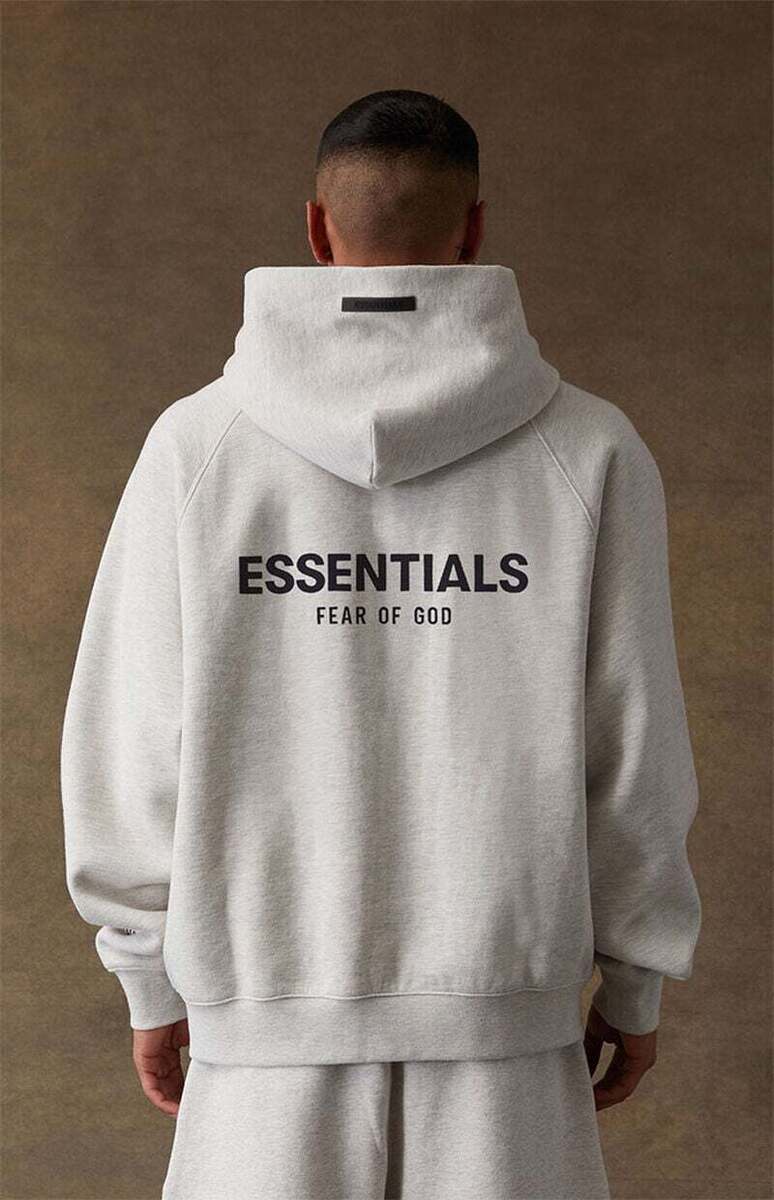 Buy Fear of God Essentials in Europe: hoodies, sets & sizing - Mentastore