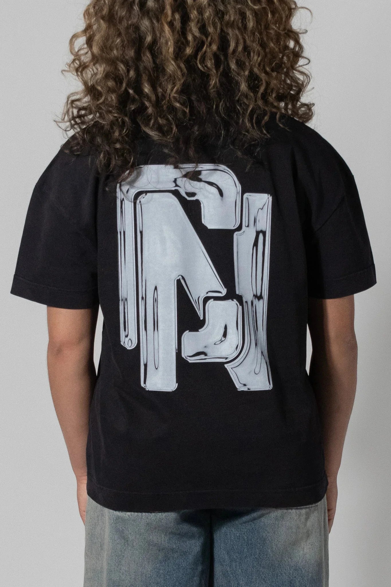CHIQUE NOIR - CHROME TEE - PEARL BLACK - Mentastore