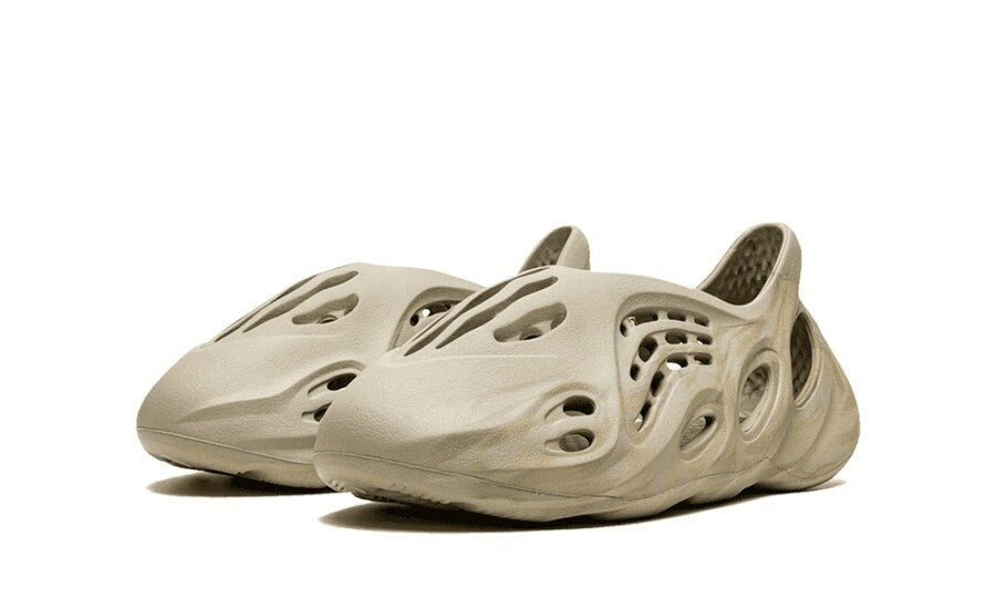 Yeezy Foam RNNR Stone Sage (Kids)