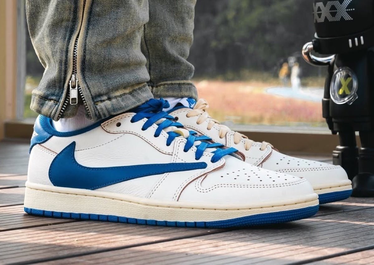 Jordan 1 Retro Low OG SP Fragment x Travis Scott Sail Military