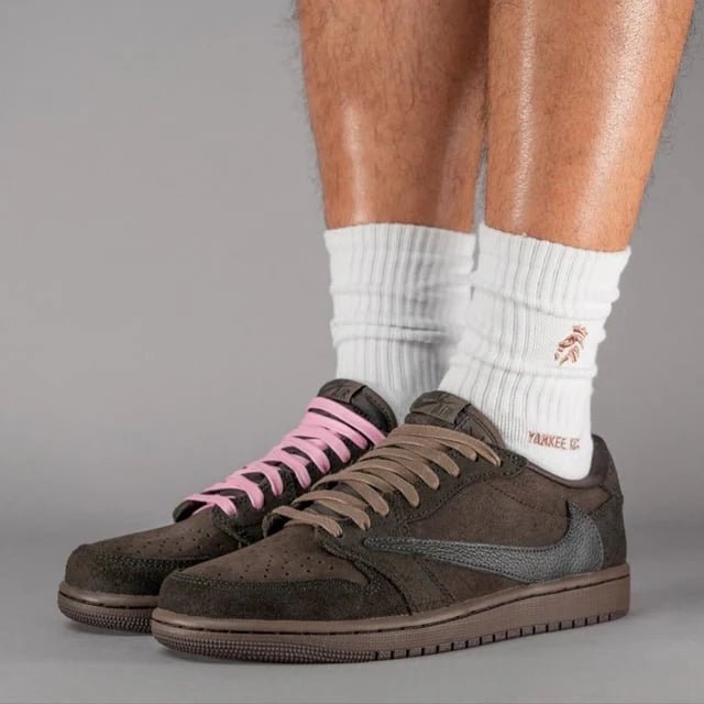 Jordan 1 Retro Low Og Sp Travis Scott Velvet Brown - DM7866 - 202 - Mentastore