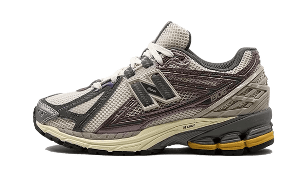new-balance-1906r-licorice-