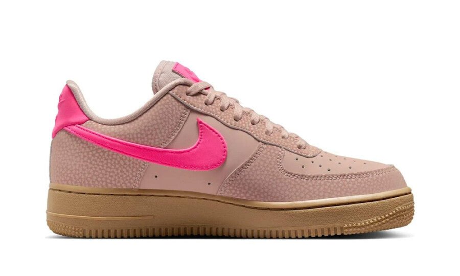 Nike Air Force 1 Low '07 Particle Beige Hyper Pink (W) - IB1161-200 - Mentastore