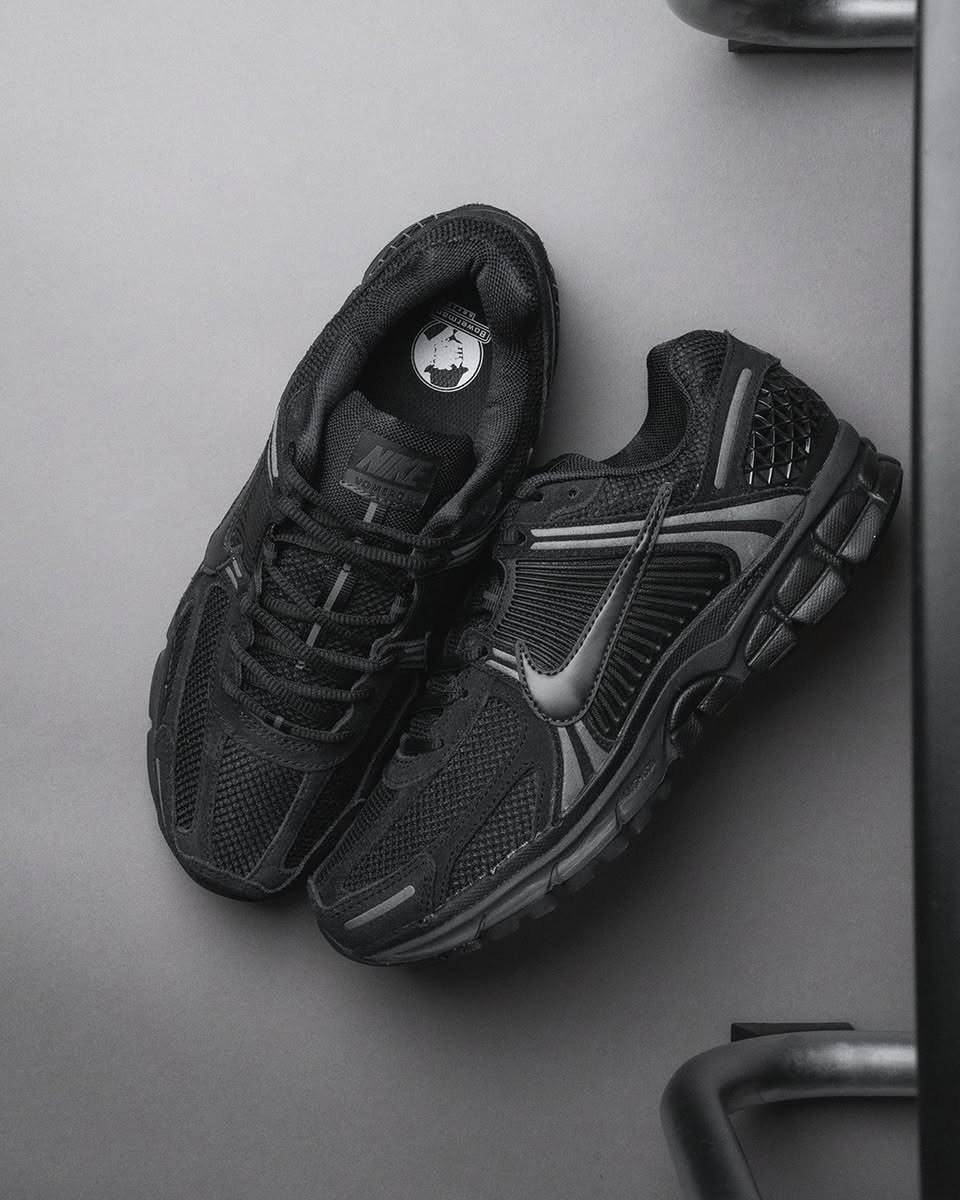Nike Zoom Vomero 5 Black Metallic Dark Grey - HF1553-001 - Mentastore