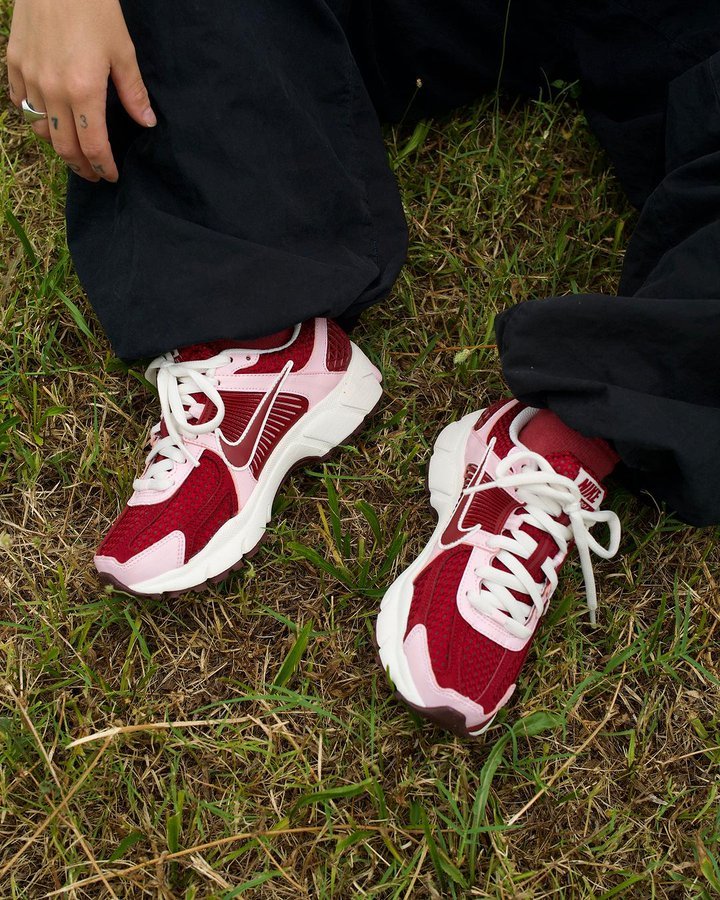 Nike Zoom Vomero 5 Pink Foam Team Red - FN7196-663 - Mentastore