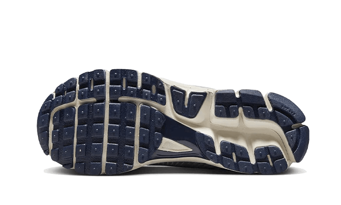 Nike Zoom Vomero 5 Pure Platinum Laser Orange - FJ4151-001 - Mentastore