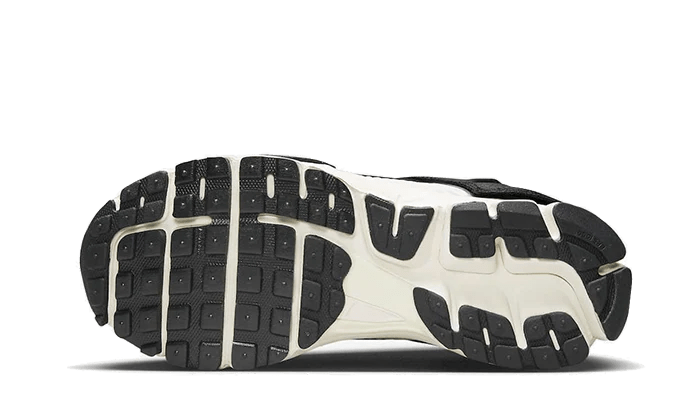 Nike Zoom Vomero 5 Timeless Panda Dunk - FJ5474-133 - Mentastore