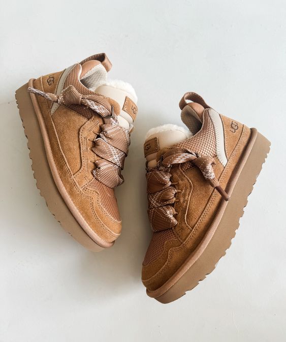 UGG Lowmel 'Chestnut' (W) - 1144032-CHE - Mentastore